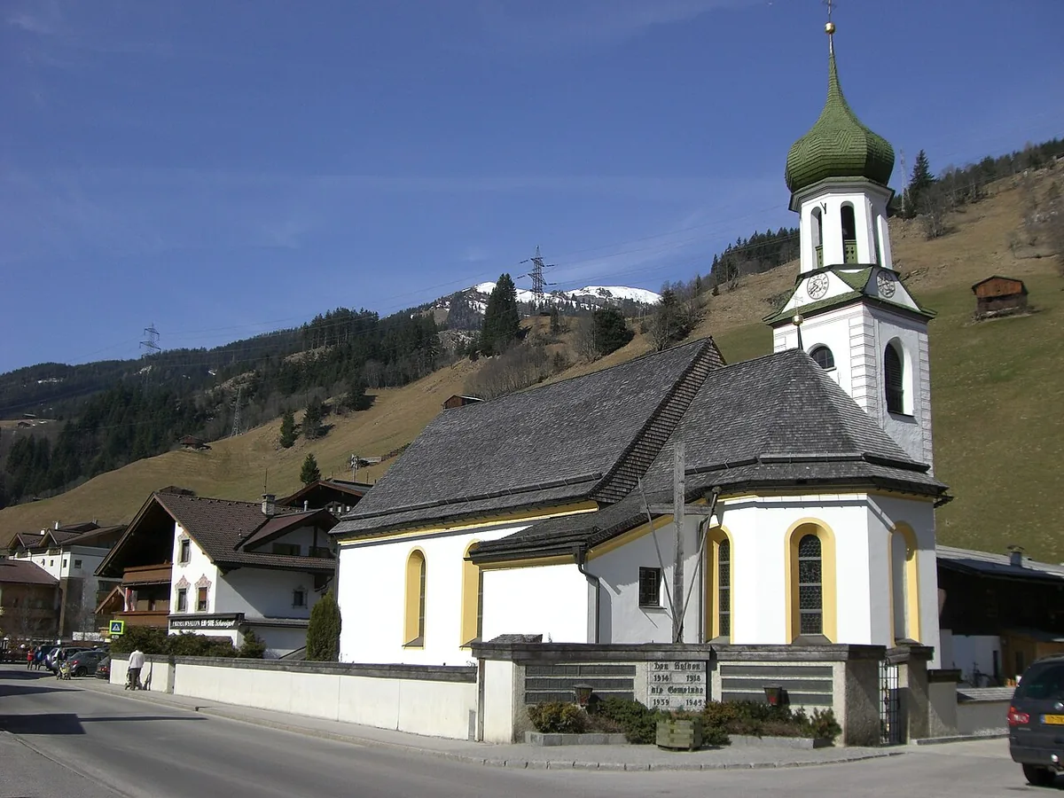 Veduta di Gerlos, Austria. Non raffigura uno specifico negozio di noleggio.